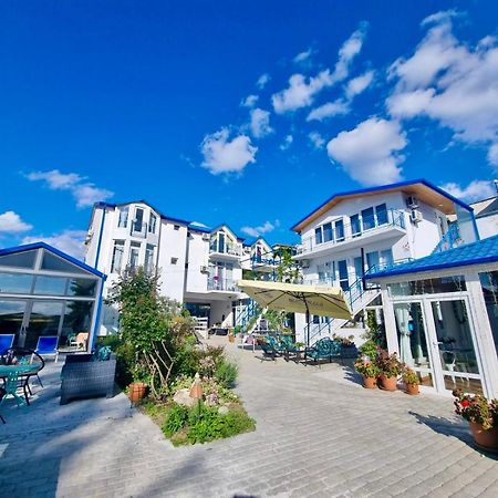 Laguna Beach Club Dushet'i Exterior foto